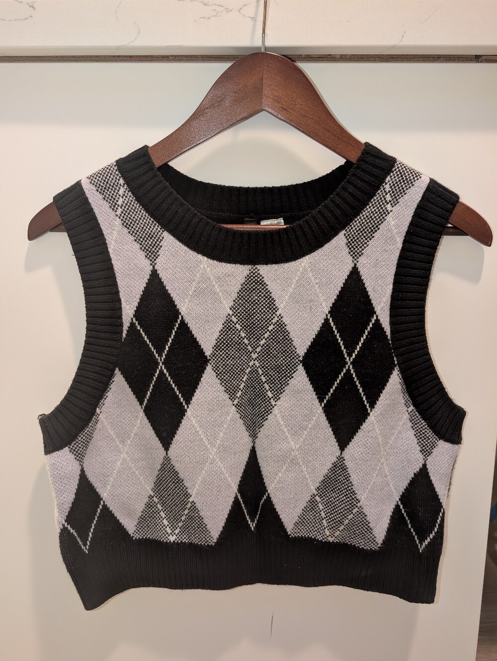 Sleeveless Argyle Knit Crop Top - Black & Gray - H&M